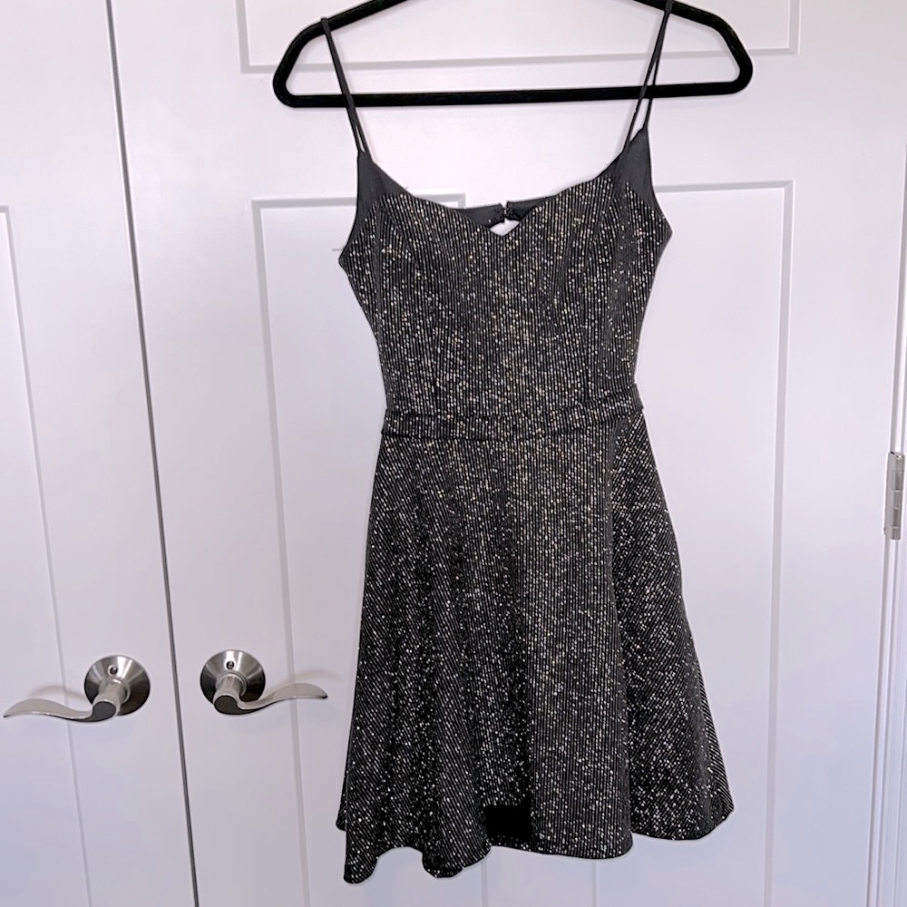 NWOT City Triangles Glitter Stripe Open-Back Dress with Pockets